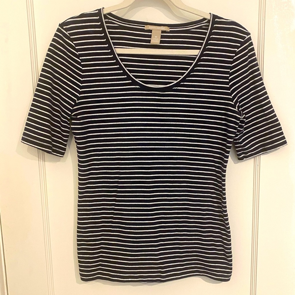 Banana Republic Navy Stripped Shirt Size M
